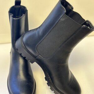 Loft Chelsea Boots/blk size 8